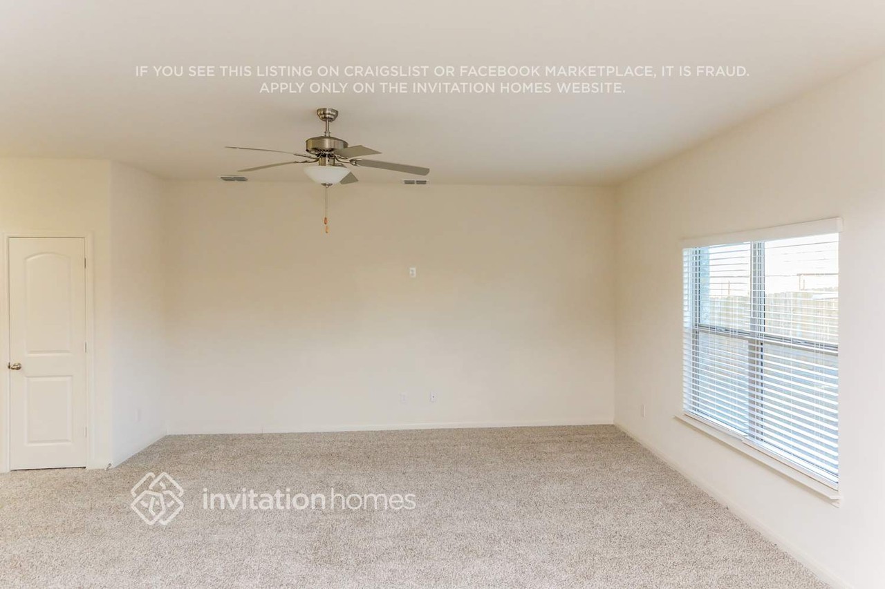 3036 Chico Dr - Photo 3 of 16