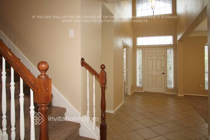 4802 Winterview Dr - Photo 3 of 9