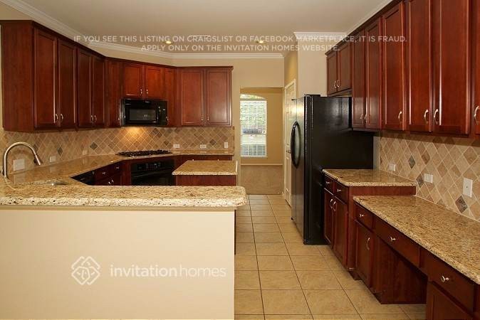 4802 Winterview Dr - Photo 6 of 9
