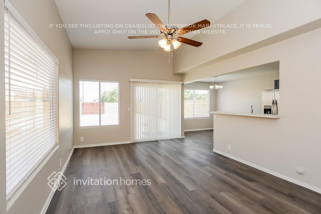 5924 E Norwood St - Photo 3 of 13