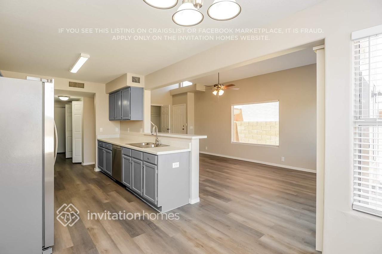 5924 E Norwood St - Photo 5 of 13