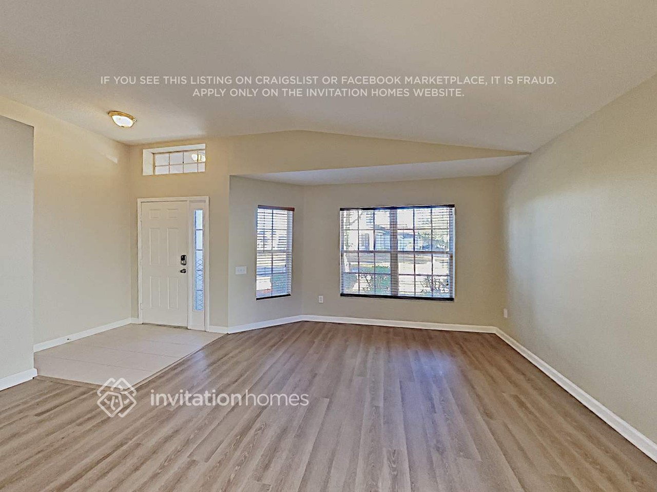 11429 Misty Isle Ln - Photo 4 of 22