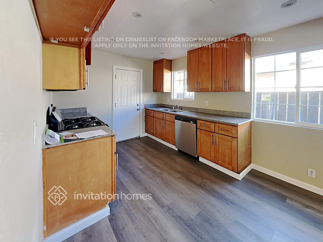 1704 San Jose Dr - Photo 6 of 16