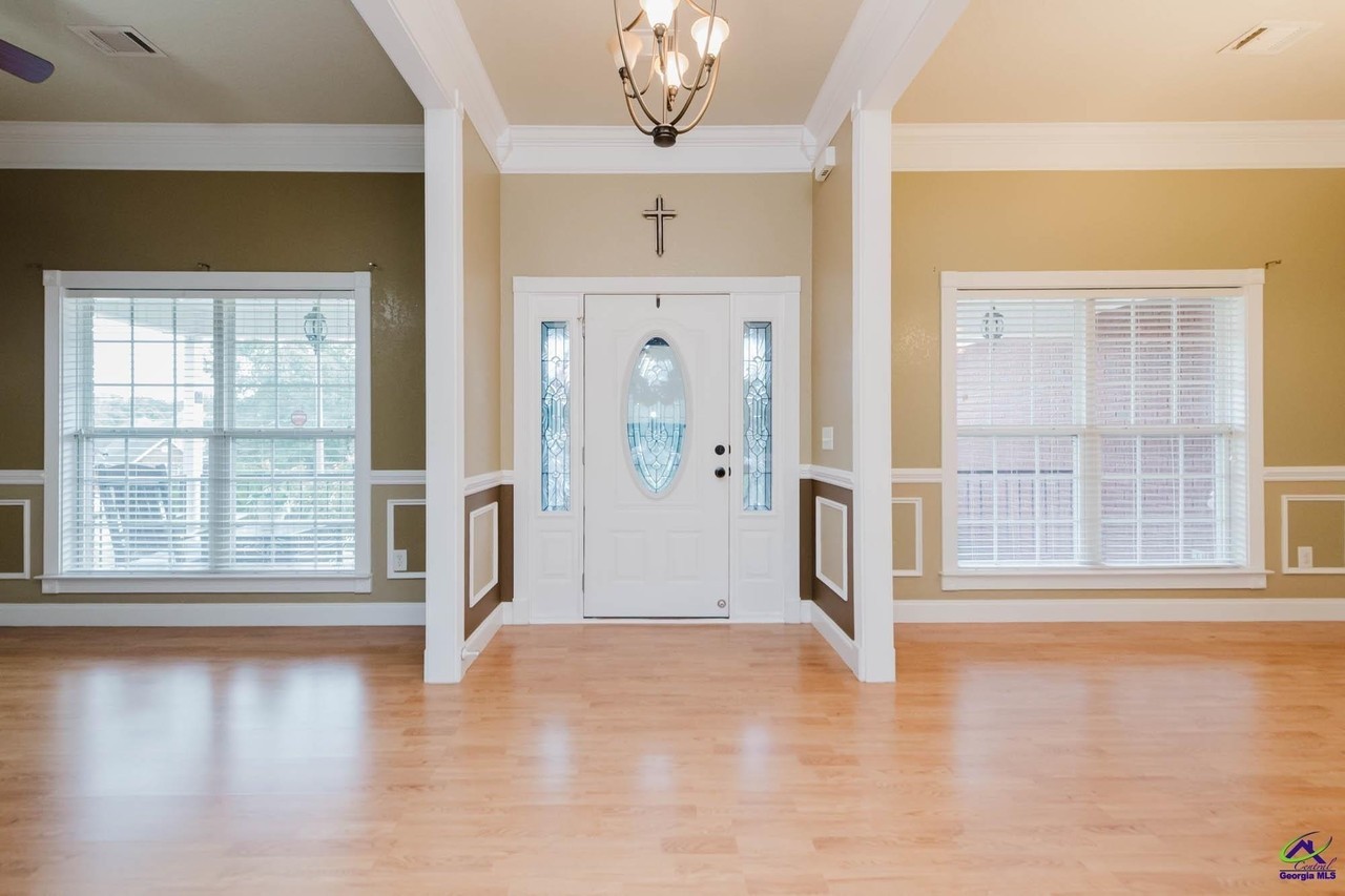 603 Woods Edge Way - Photo 5 of 50
