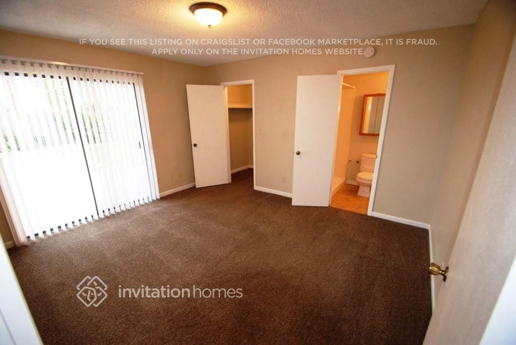 1531 E Hilton Ave - Photo 7 of 12