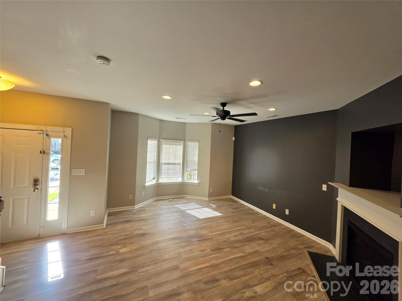 5682 Stafford Rd - Photo 2 of 25