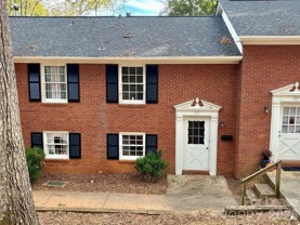 527 W Pine St - Photo 1 of 1