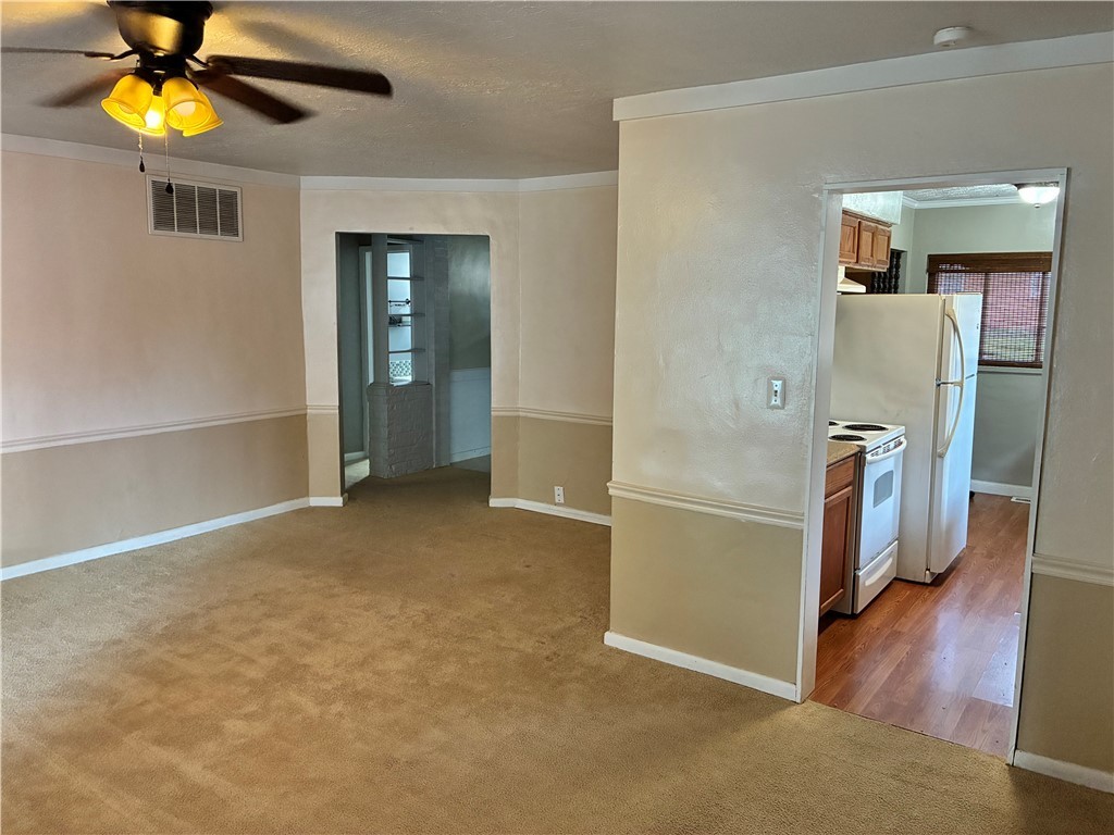 604 Brookfield Rd - Photo 6 of 23