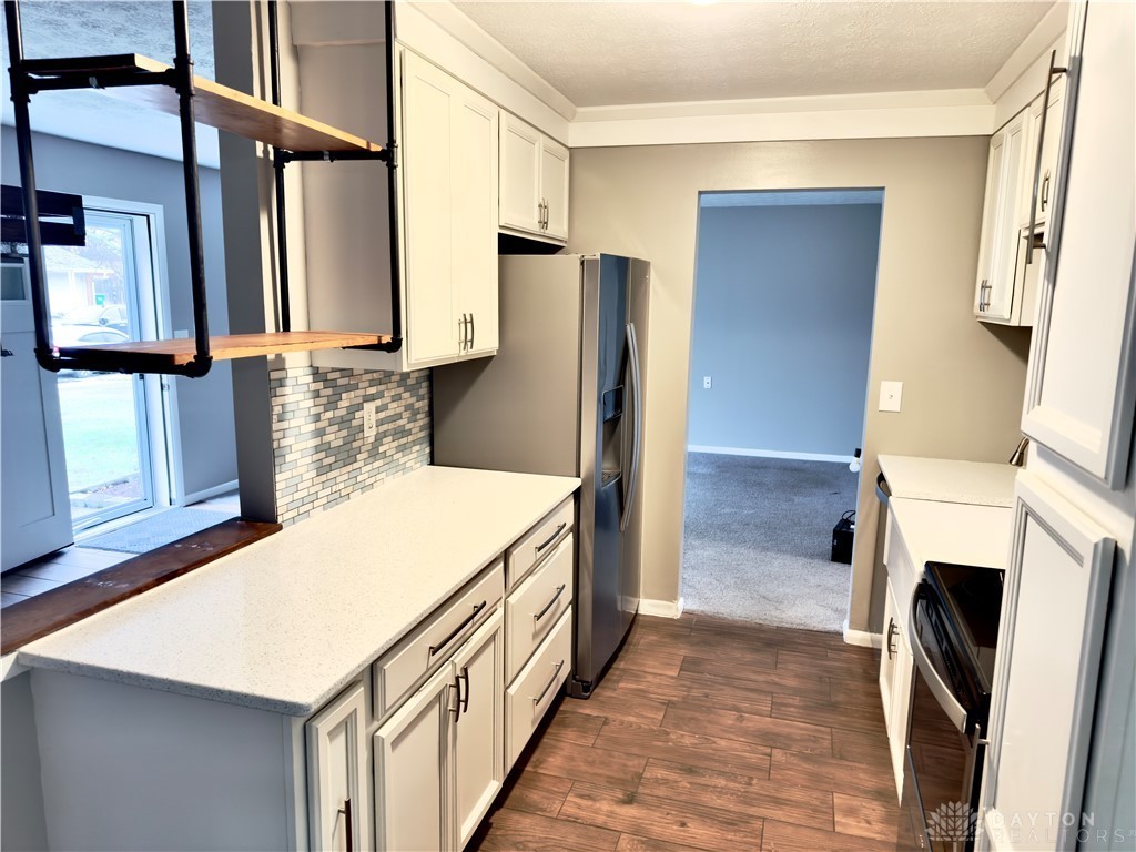 6671 Ravenna Ave - Photo 5 of 13