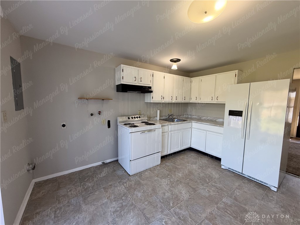 5557 Misty Ln - Photo 6 of 17
