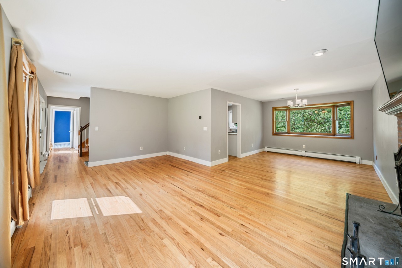 225 Bethmour Rd - Photo 4 of 30
