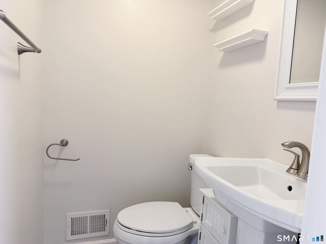 121 Seemans Ln #15 - Photo 5 of 15
