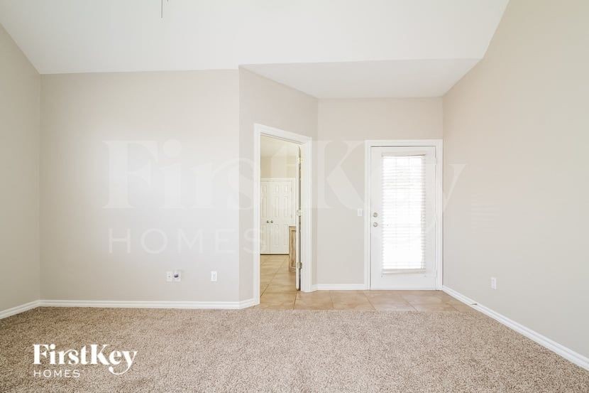 3624 Huntsman Rd - Photo 7 of 15