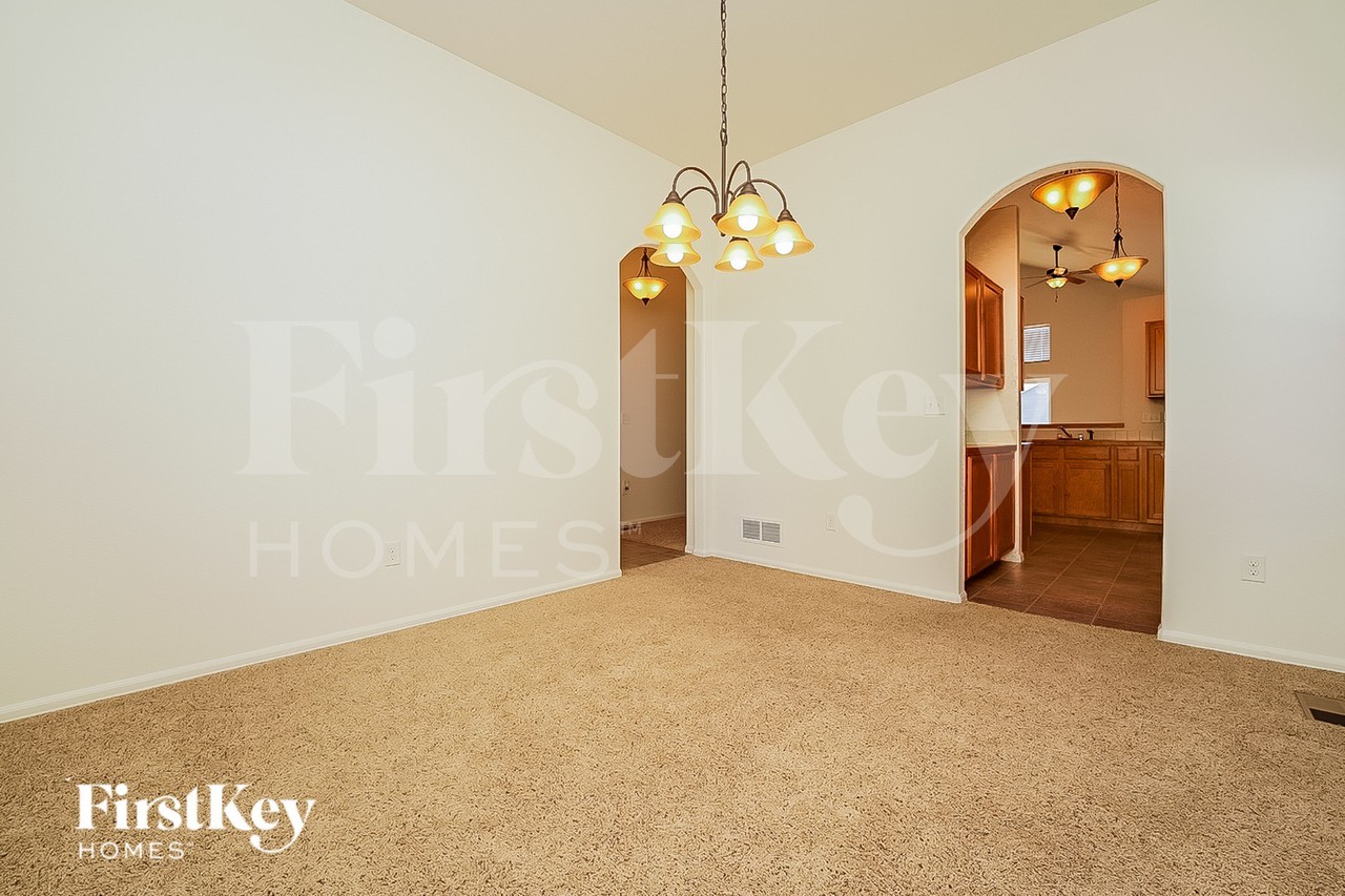 2260 Jade Ave - Photo 6 of 15