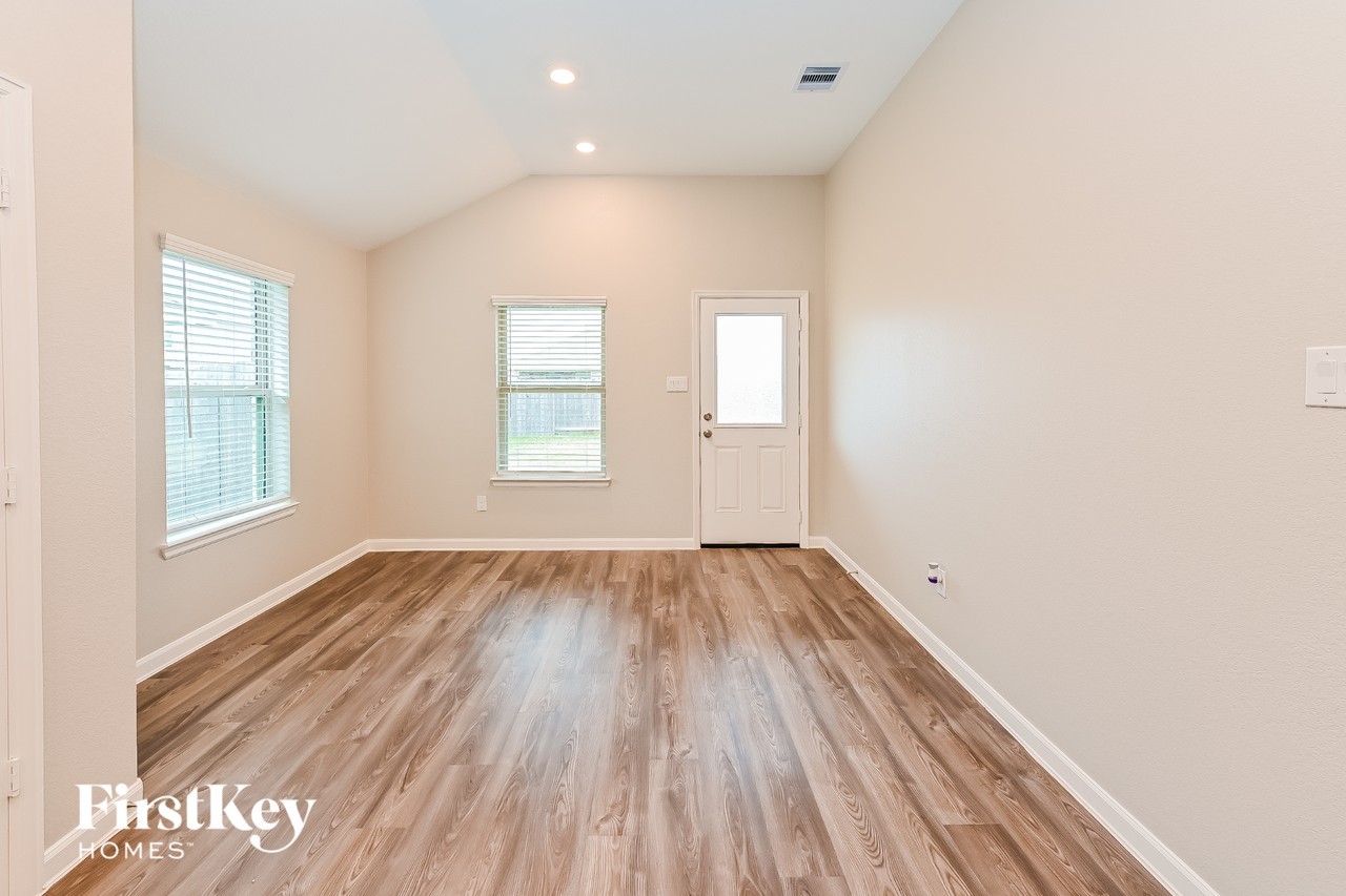 3723 Butterfly Breeze Ln - Photo 6 of 15