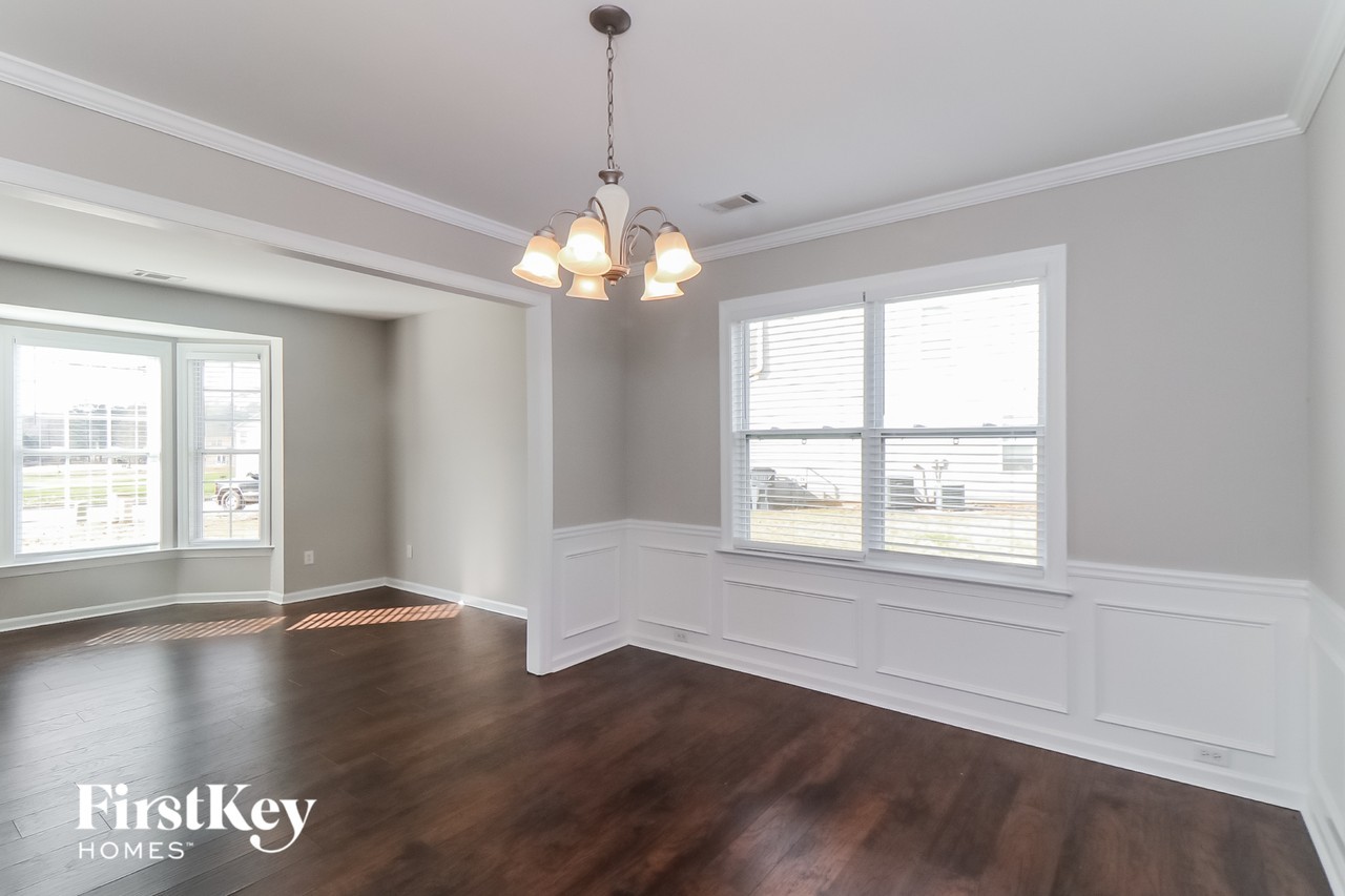 97 Oakfield Way - Photo 3 of 15