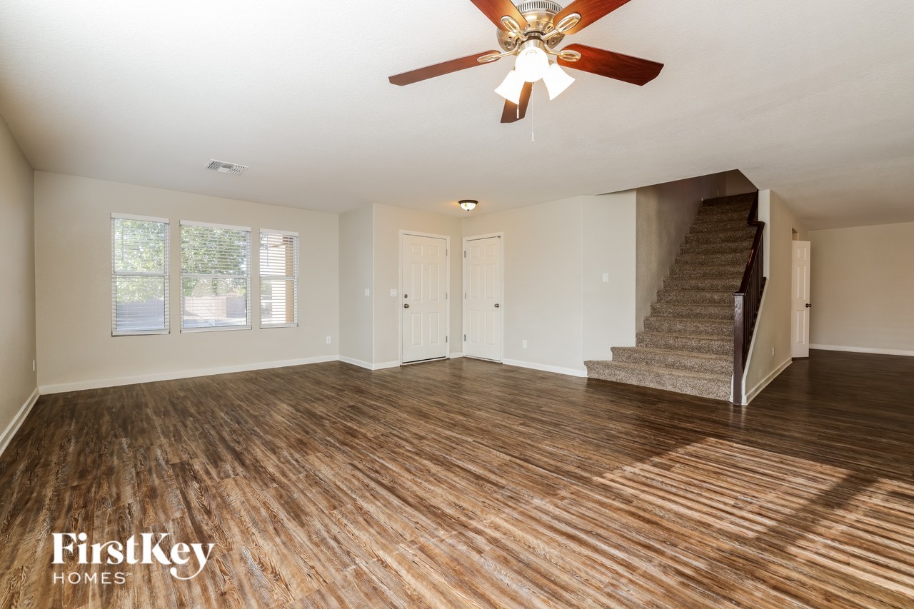 13738 E Shadow Pines Ln - Photo 3 of 15