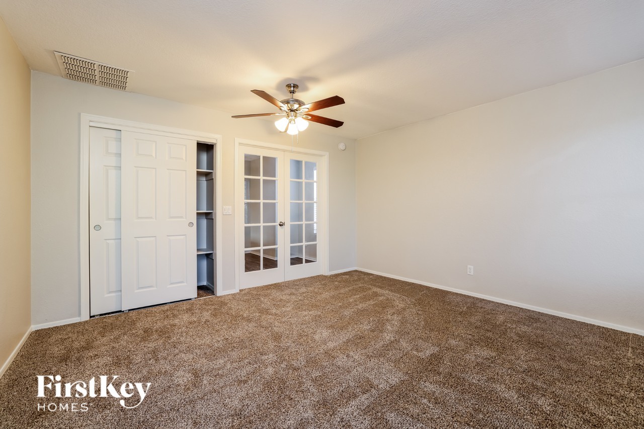 13738 E Shadow Pines Ln - Photo 7 of 15