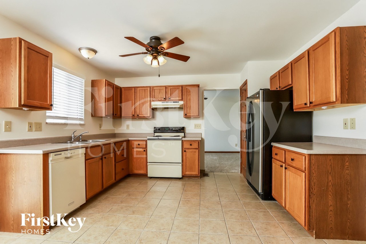 2 Red Cedar Parc Ct - Photo 5 of 15