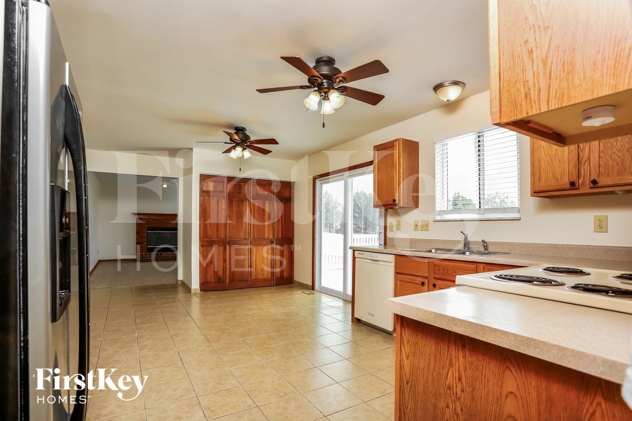2 Red Cedar Parc Ct - Photo 6 of 15