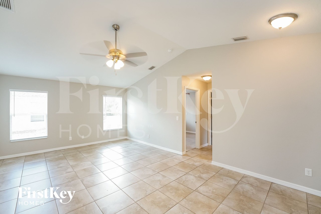 4637 Antioch St - Photo 7 of 15