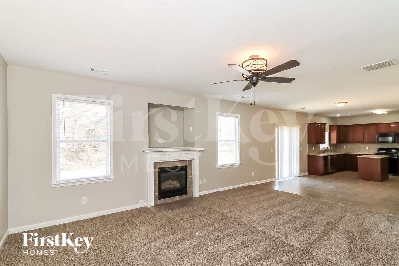 4420 Walforde Blvd - Photo 3 of 15