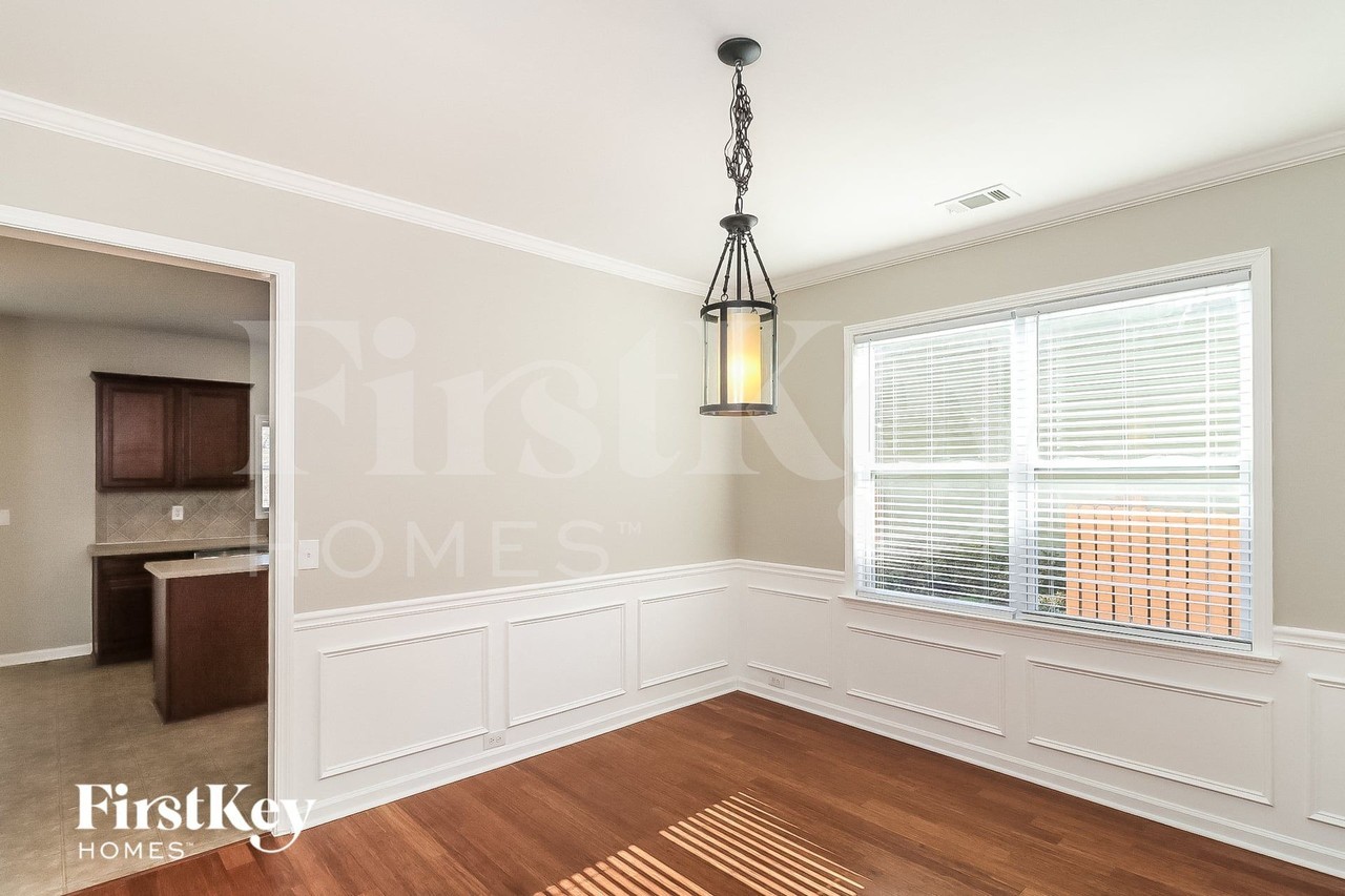4420 Walforde Blvd - Photo 5 of 15