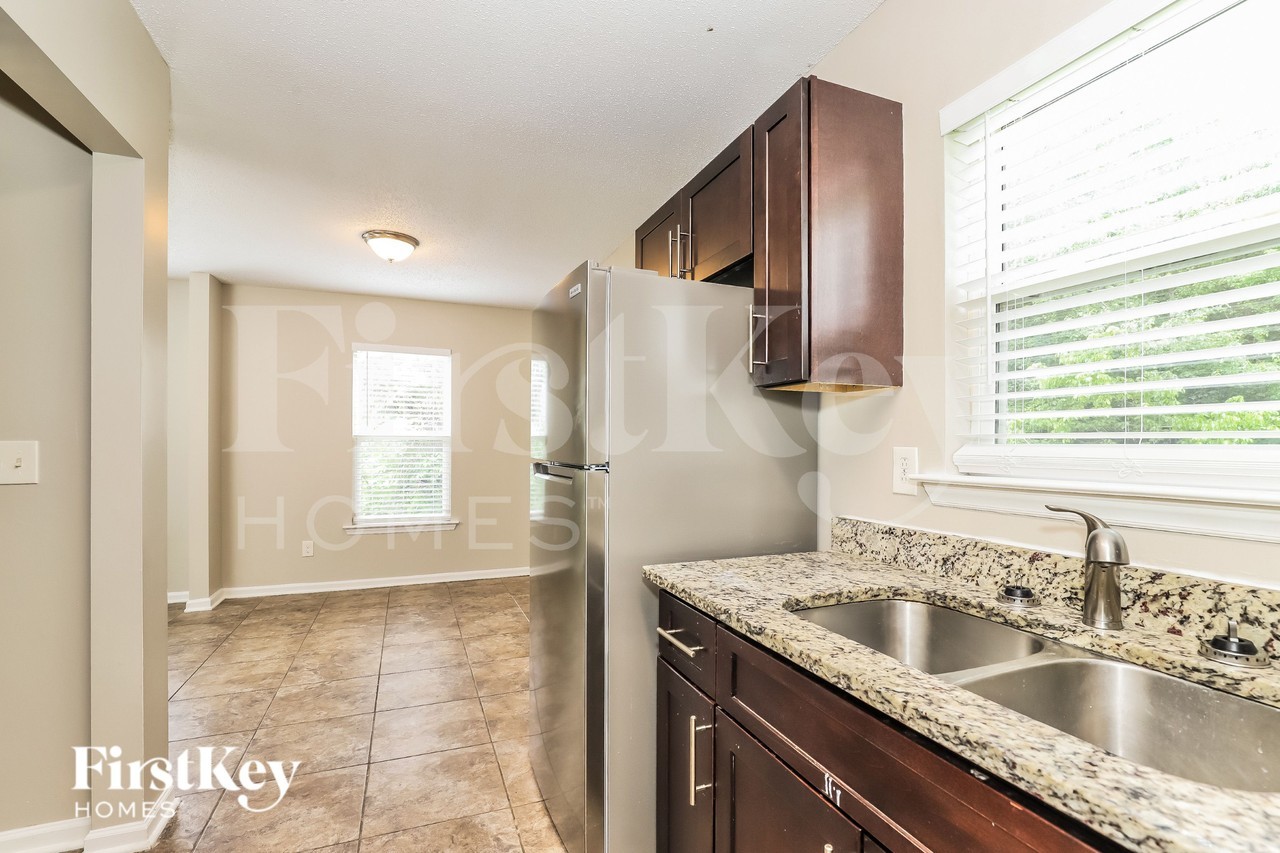 307 Oferrell St - Photo 7 of 16