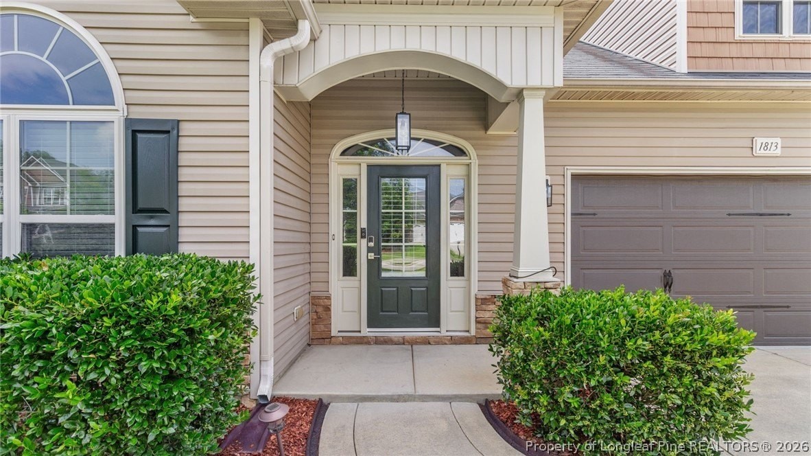 1813 Shady Knoll Ln - Photo 4 of 39