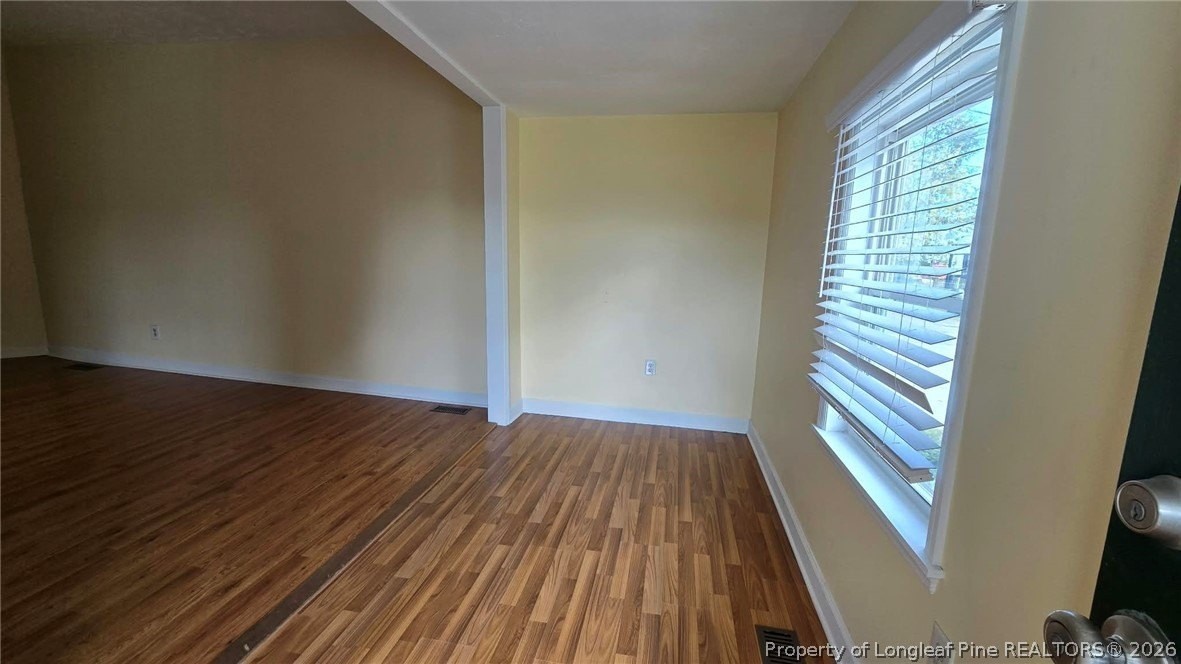 3916 Middle St - Photo 4 of 11