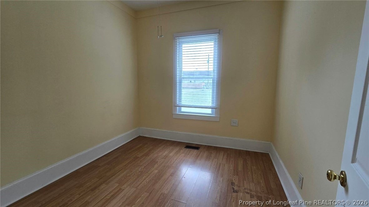 3916 Middle St - Photo 6 of 11