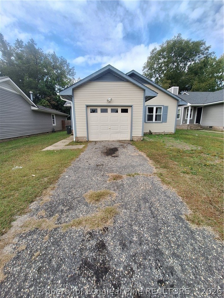 617 Jennings Farm Rd - Photo 2 of 17