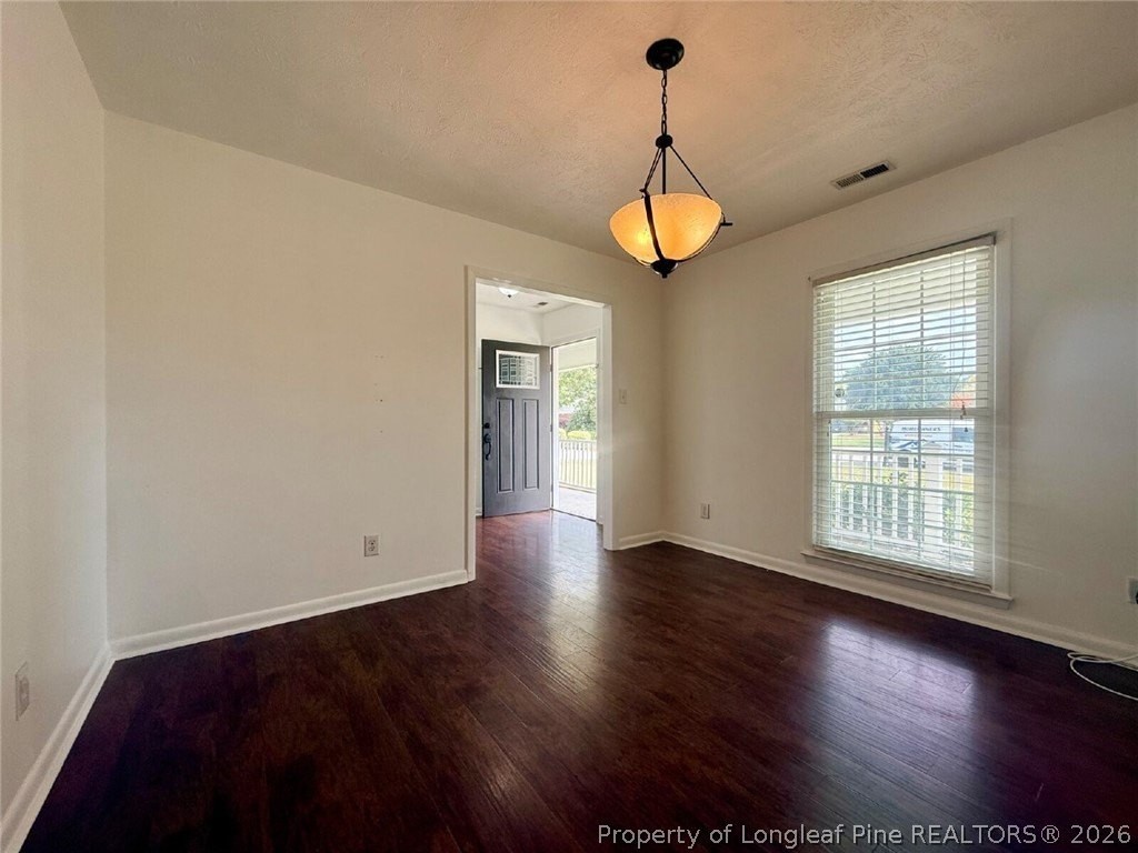 7820 Laura Ann Ct - Photo 4 of 20