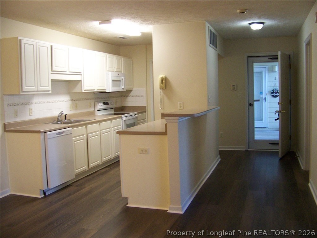 513 MEADOWLAND Court #4 - Photo 7 of 18