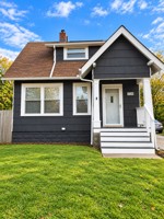 featured image of 1724 Harmont Ave Ne