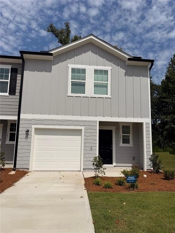 1091 Lucienne Blvd - Photo 4 of 21
