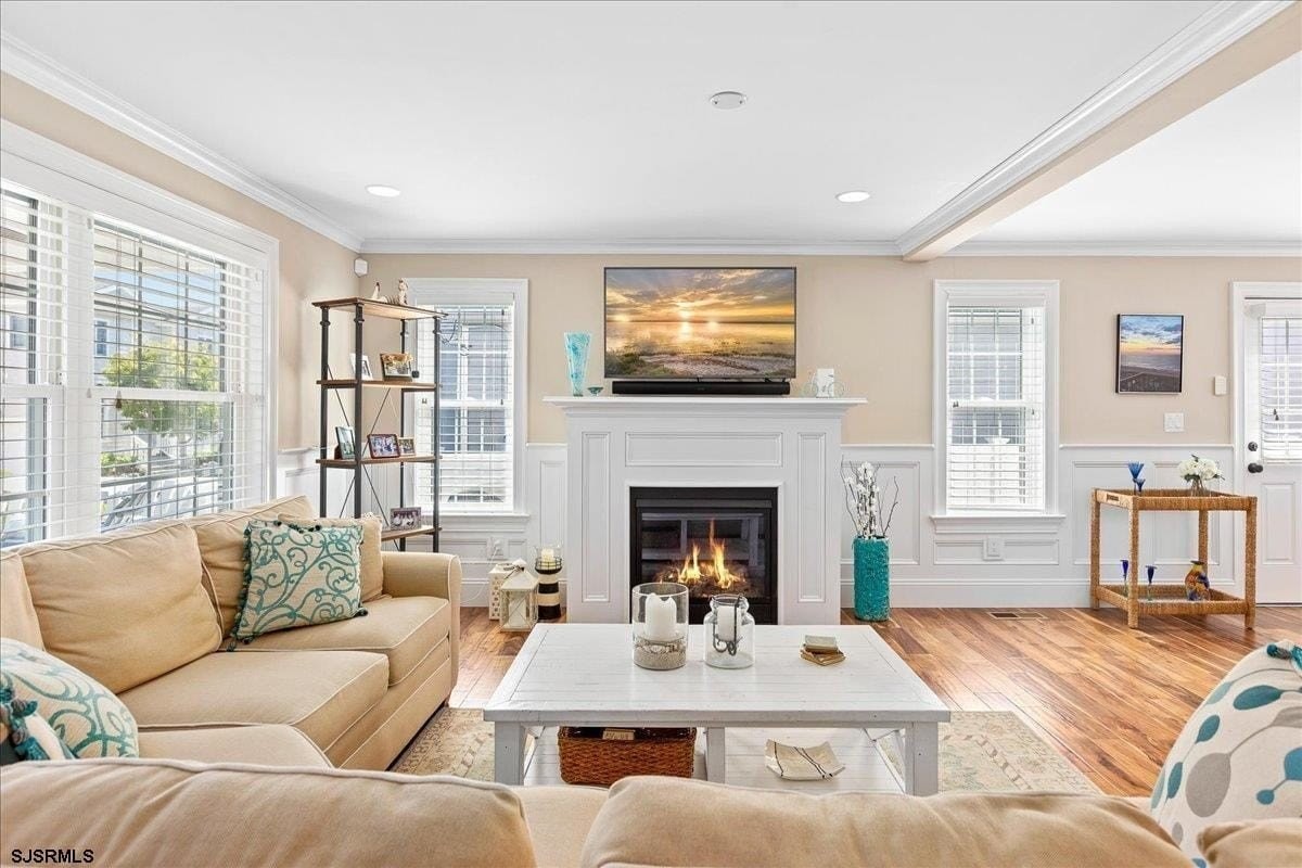 122 N Belmont Ave - Photo 5 of 29