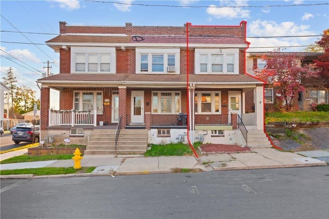 1028 S 6th St - Photo 3 of 39