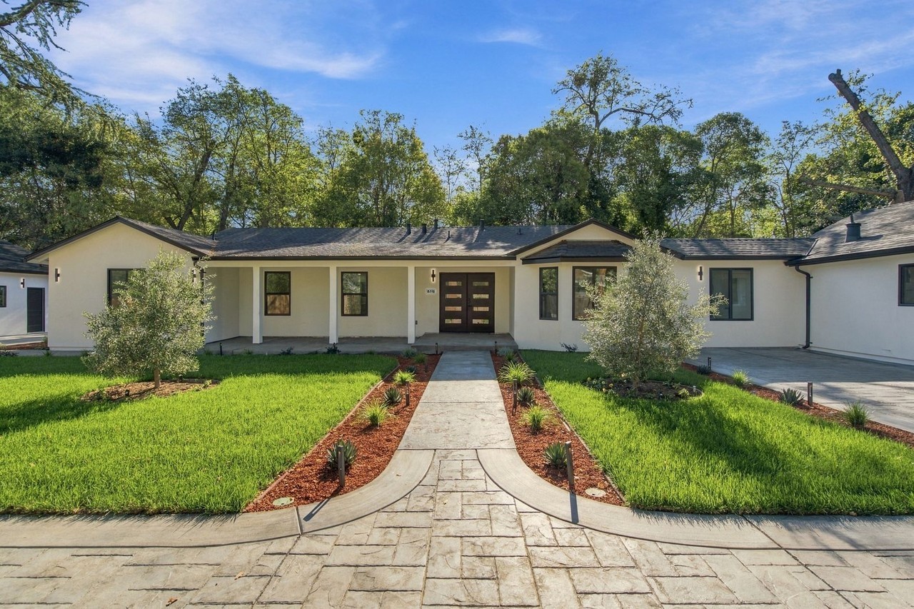 881 Danville Blvd - Photo 4 of 50