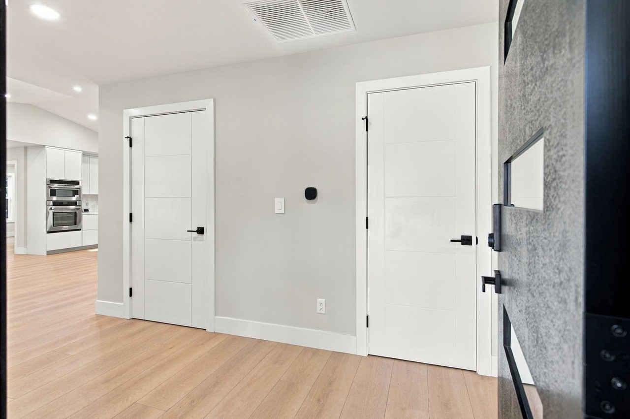881 Danville Blvd - Photo 6 of 50