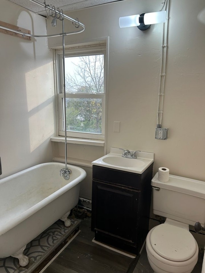 294 Lincoln Way W - Photo 5 of 13