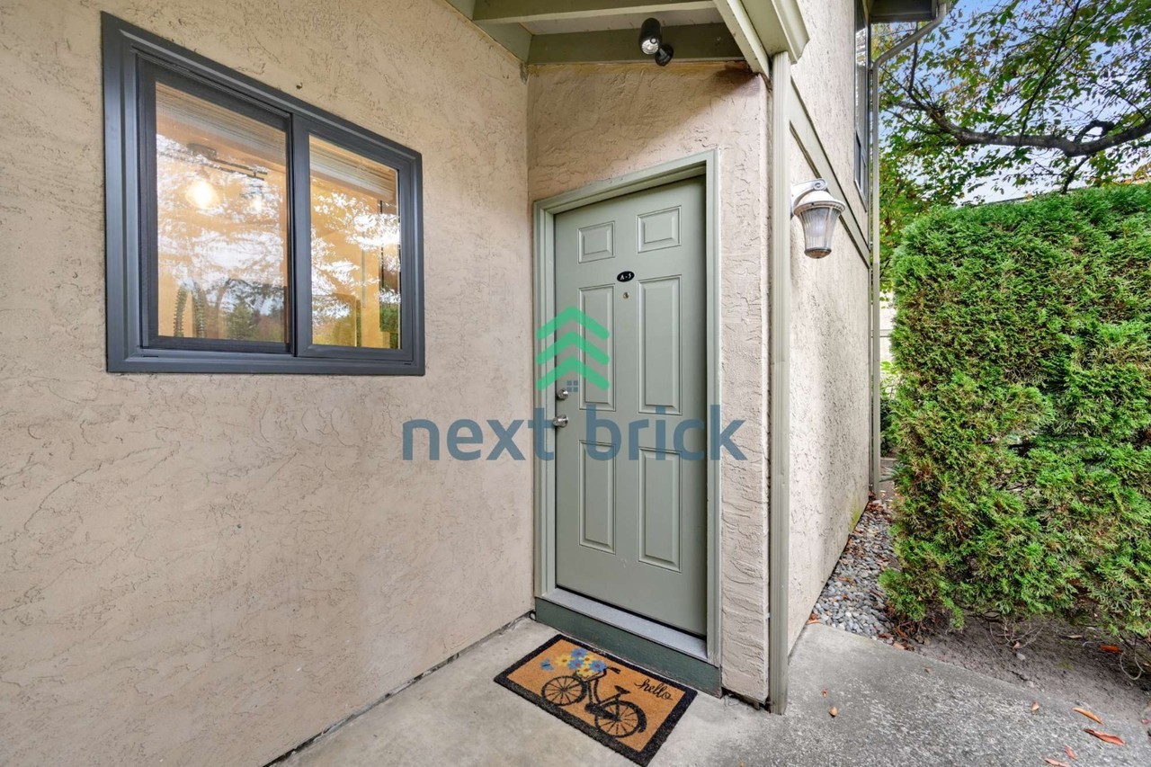 10011 Ne 138th Pl #A5 - Photo 2 of 22