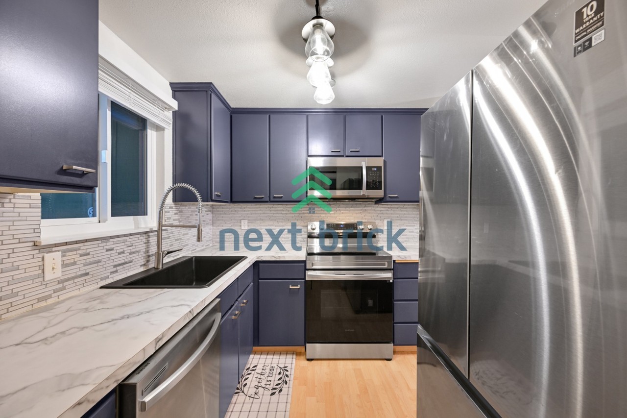 10011 Ne 138th Pl #A5 - Photo 4 of 22