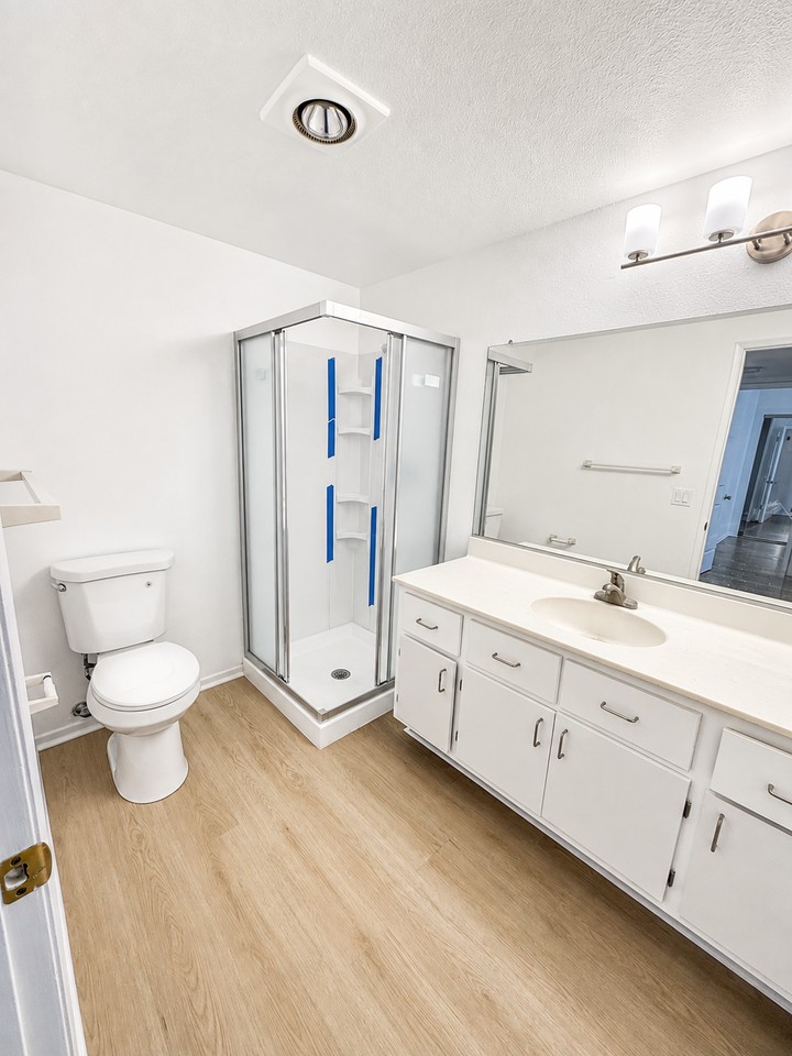 1554 E Wilson Ave #7 - Photo 5 of 6