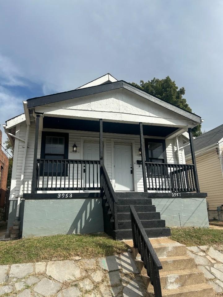 3951 Schiller Pl - Photo 5 of 14