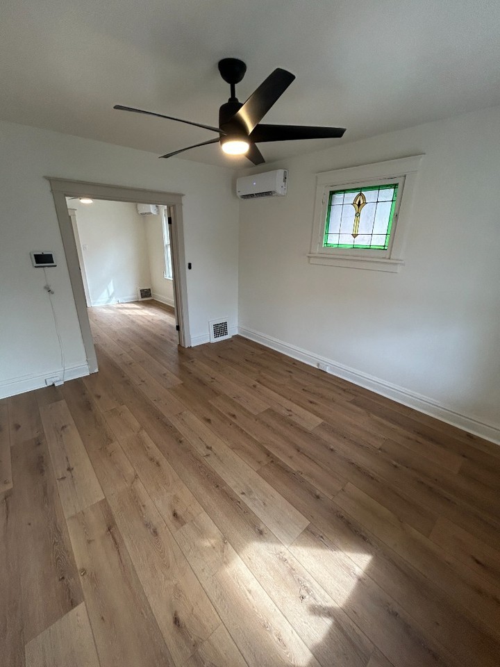 3951 Schiller Pl - Photo 7 of 14