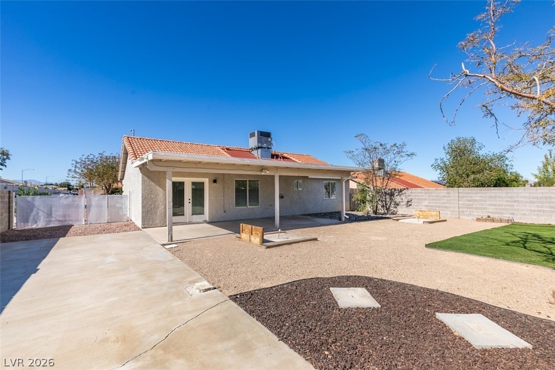 500 Grape Dr - Photo 4 of 41