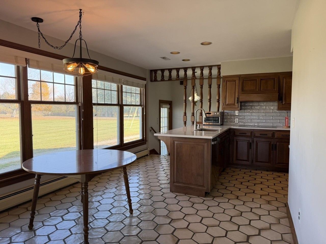4770 Sheldon Rd - Photo 5 of 28