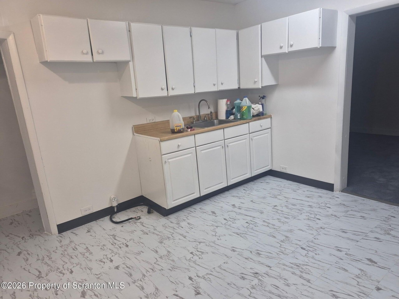 104 Lincoln St #104A - Photo 6 of 14