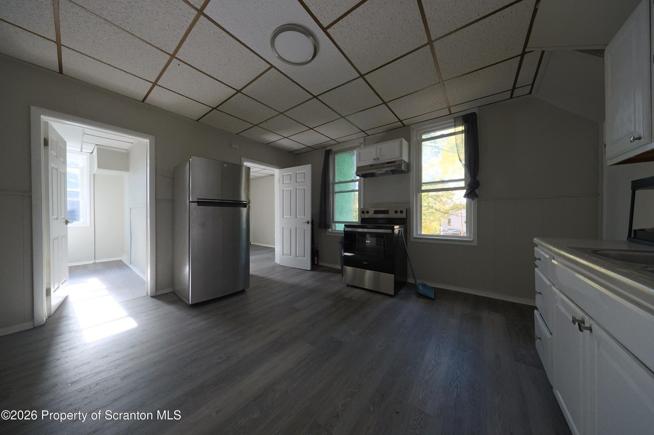 529 Taylor Ave #2 - Photo 5 of 17